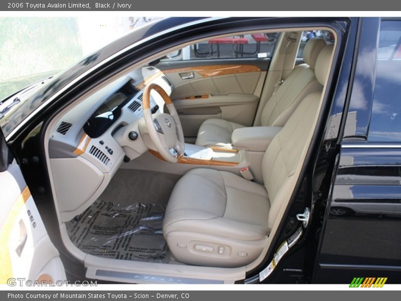 Black / Ivory 2006 Toyota Avalon Limited