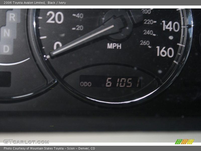 Black / Ivory 2006 Toyota Avalon Limited