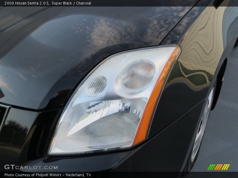 Super Black / Charcoal 2009 Nissan Sentra 2.0 S