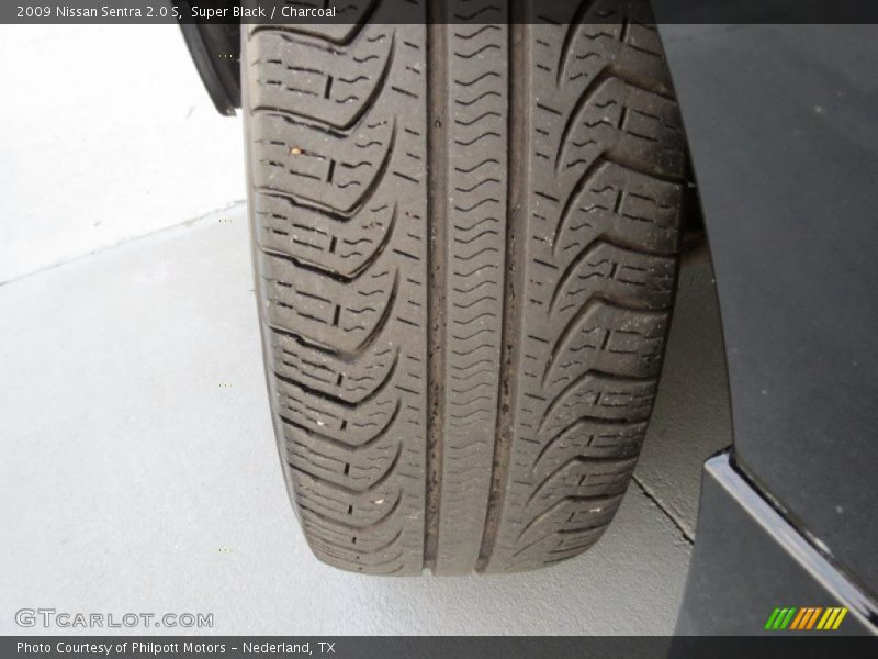 Super Black / Charcoal 2009 Nissan Sentra 2.0 S