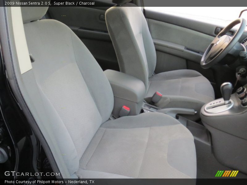 Super Black / Charcoal 2009 Nissan Sentra 2.0 S