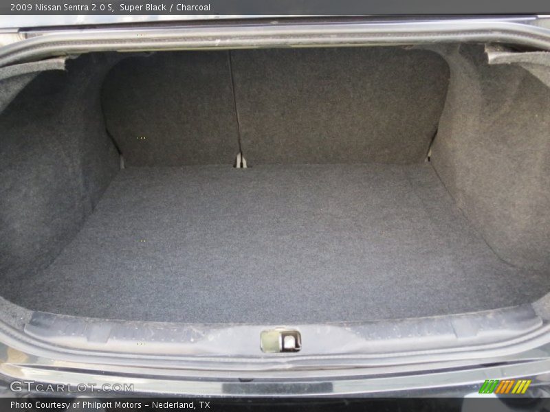 Super Black / Charcoal 2009 Nissan Sentra 2.0 S