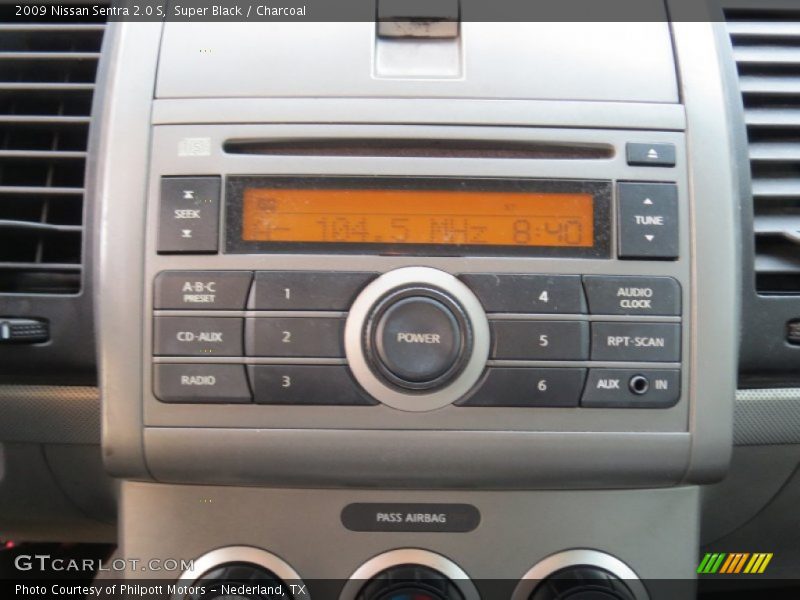 Super Black / Charcoal 2009 Nissan Sentra 2.0 S
