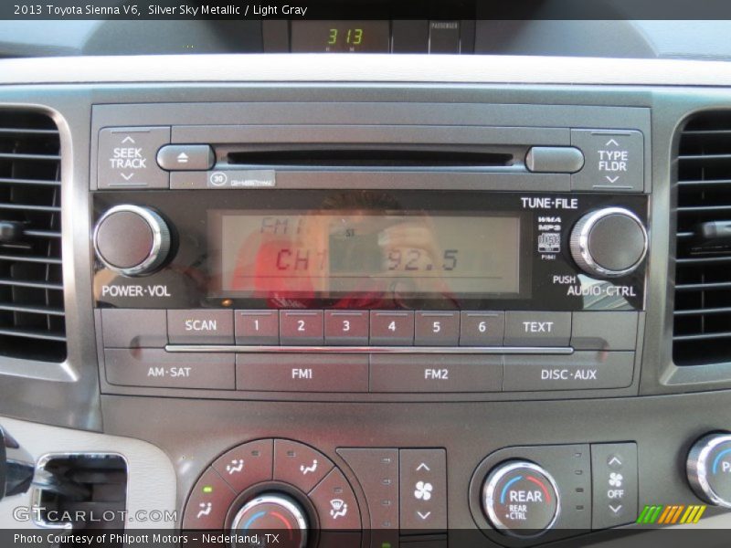 Audio System of 2013 Sienna V6