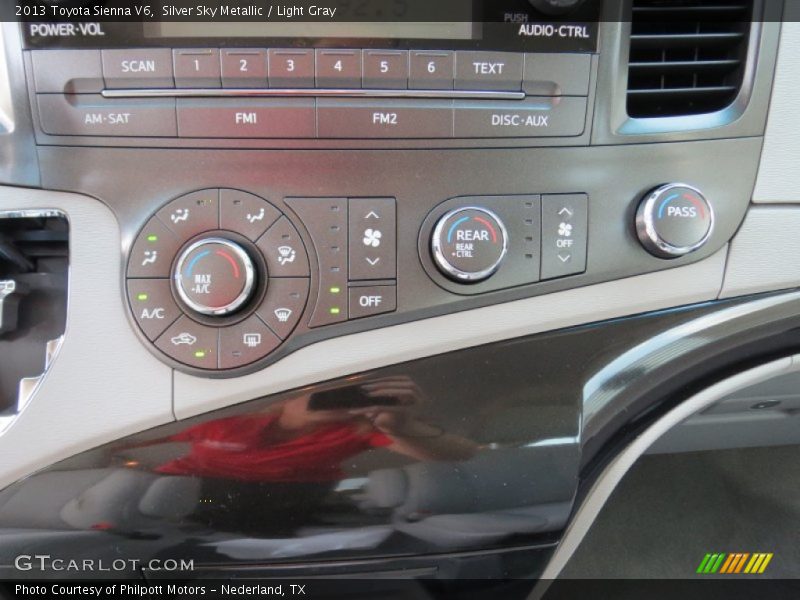 Controls of 2013 Sienna V6