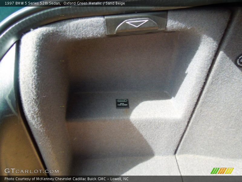 Oxford Green Metallic / Sand Beige 1997 BMW 5 Series 528i Sedan