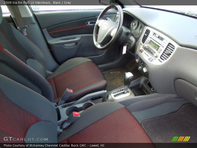 Dashboard of 2008 Rio Rio5 LX Hatchback