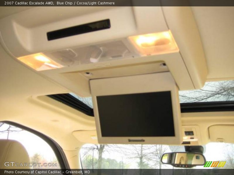 Blue Chip / Cocoa/Light Cashmere 2007 Cadillac Escalade AWD