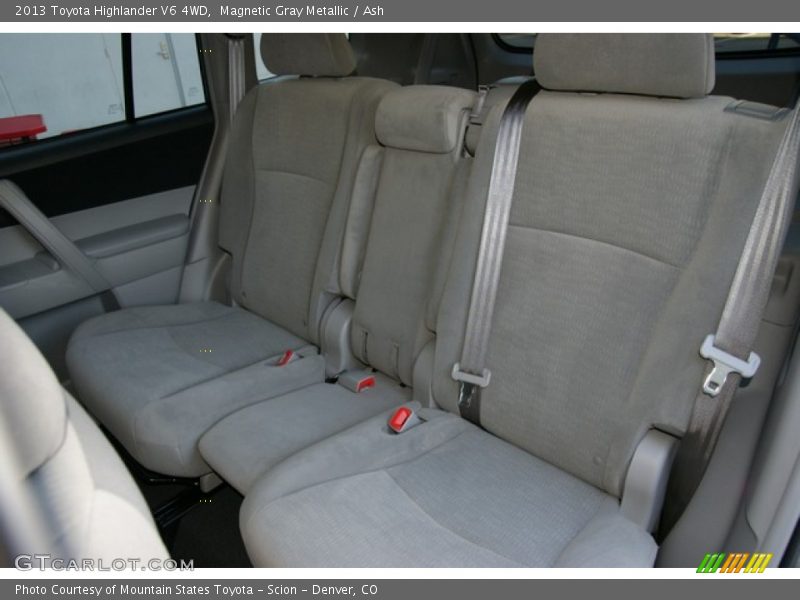Magnetic Gray Metallic / Ash 2013 Toyota Highlander V6 4WD