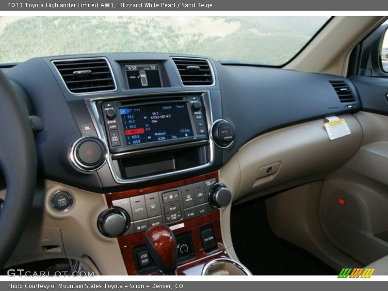 Blizzard White Pearl / Sand Beige 2013 Toyota Highlander Limited 4WD