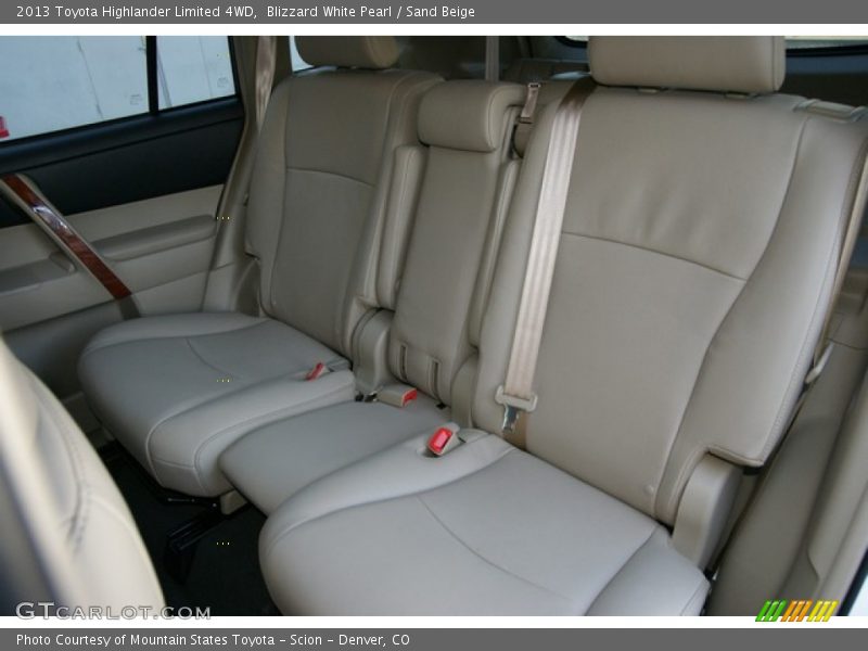 Blizzard White Pearl / Sand Beige 2013 Toyota Highlander Limited 4WD