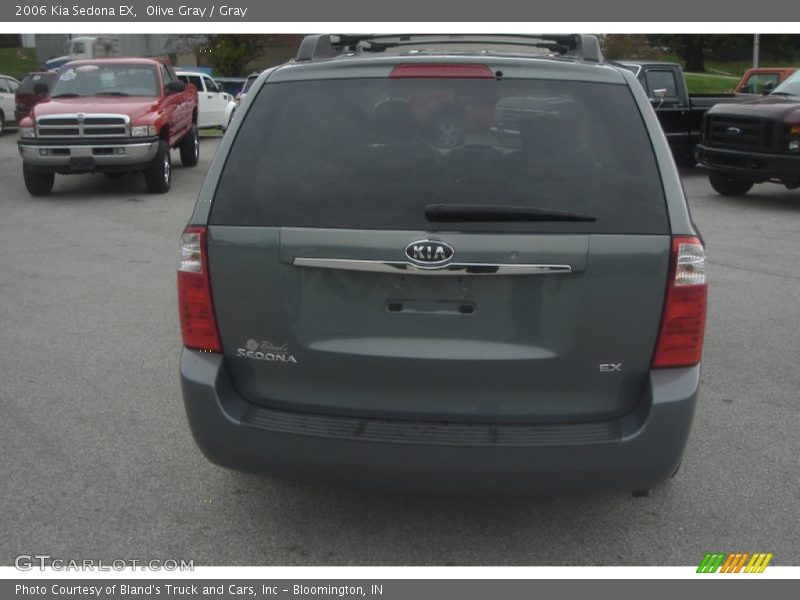 Olive Gray / Gray 2006 Kia Sedona EX
