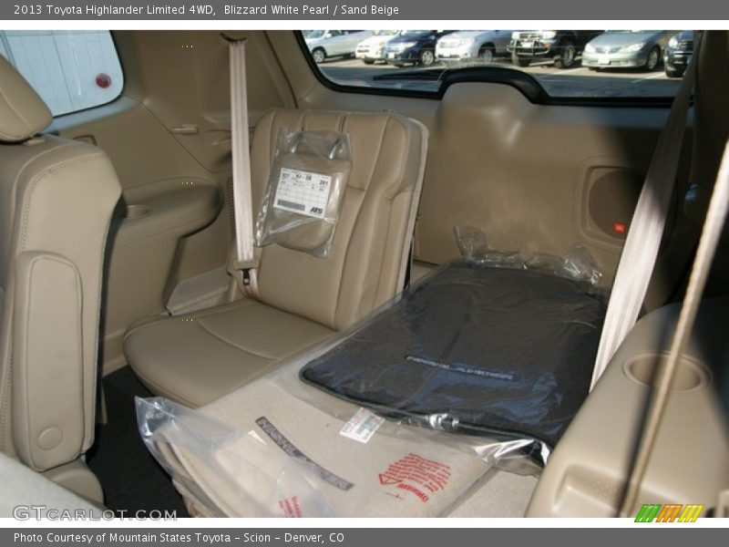 Blizzard White Pearl / Sand Beige 2013 Toyota Highlander Limited 4WD