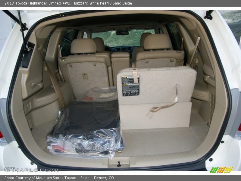 Blizzard White Pearl / Sand Beige 2013 Toyota Highlander Limited 4WD