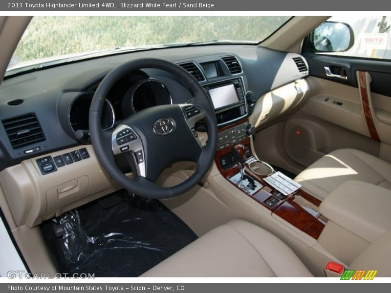 Blizzard White Pearl / Sand Beige 2013 Toyota Highlander Limited 4WD