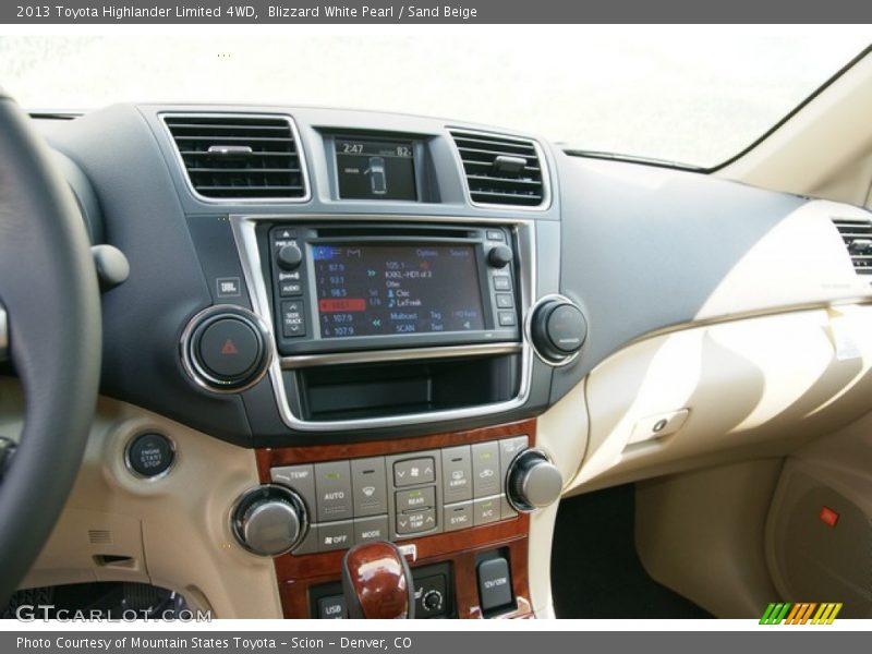 Blizzard White Pearl / Sand Beige 2013 Toyota Highlander Limited 4WD