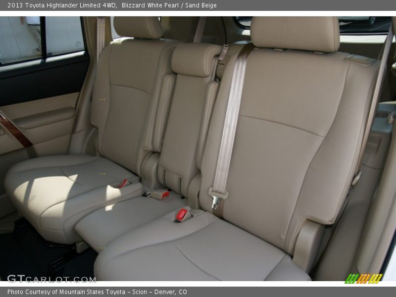 Blizzard White Pearl / Sand Beige 2013 Toyota Highlander Limited 4WD