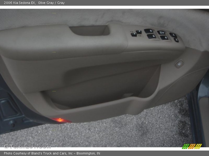Olive Gray / Gray 2006 Kia Sedona EX
