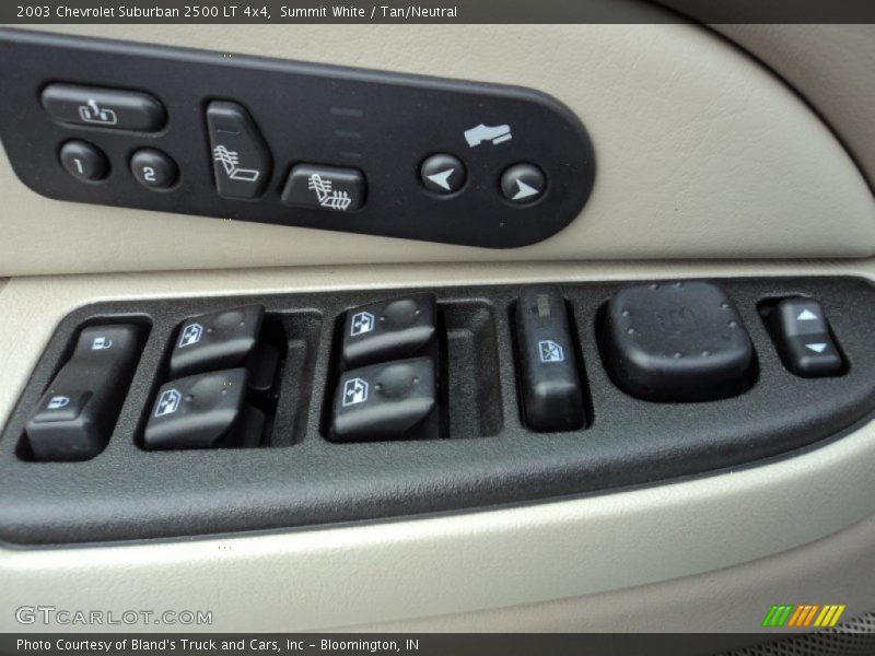 Controls of 2003 Suburban 2500 LT 4x4
