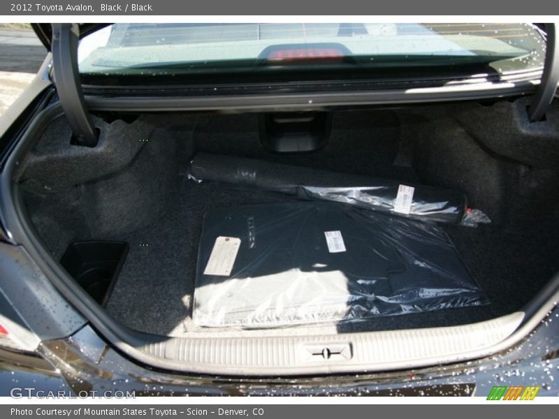 Black / Black 2012 Toyota Avalon