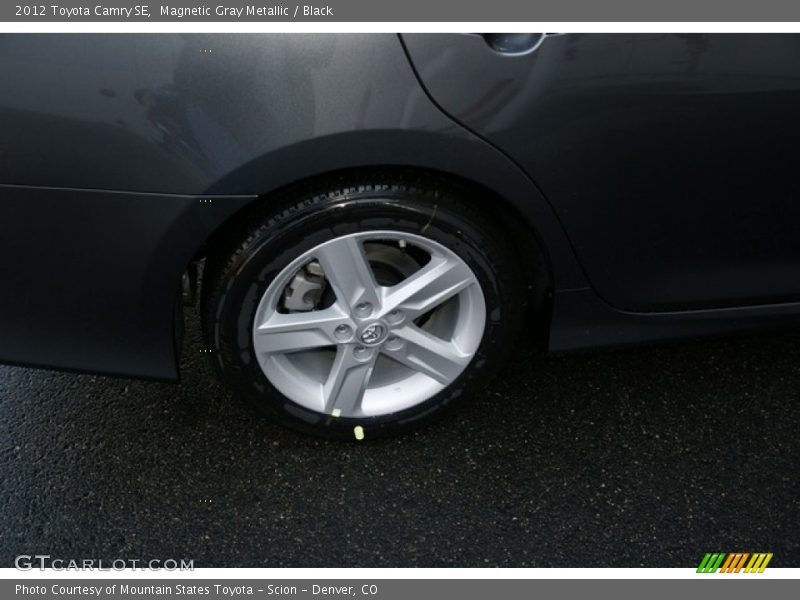 Magnetic Gray Metallic / Black 2012 Toyota Camry SE