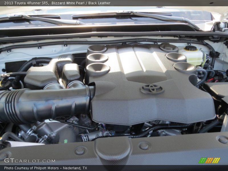 Blizzard White Pearl / Black Leather 2013 Toyota 4Runner SR5