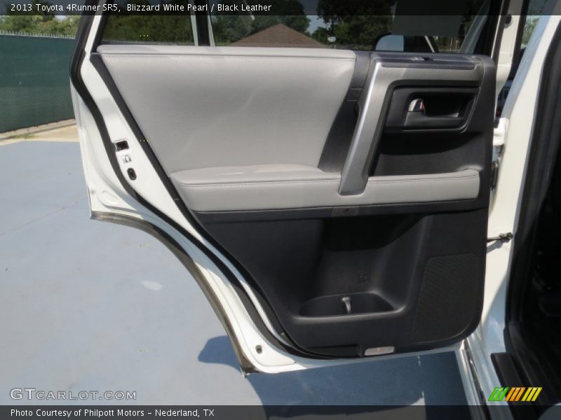 Blizzard White Pearl / Black Leather 2013 Toyota 4Runner SR5