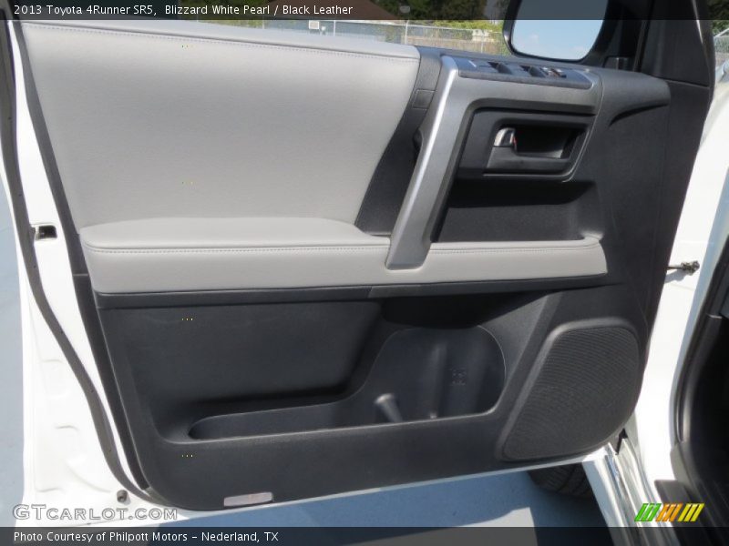Blizzard White Pearl / Black Leather 2013 Toyota 4Runner SR5