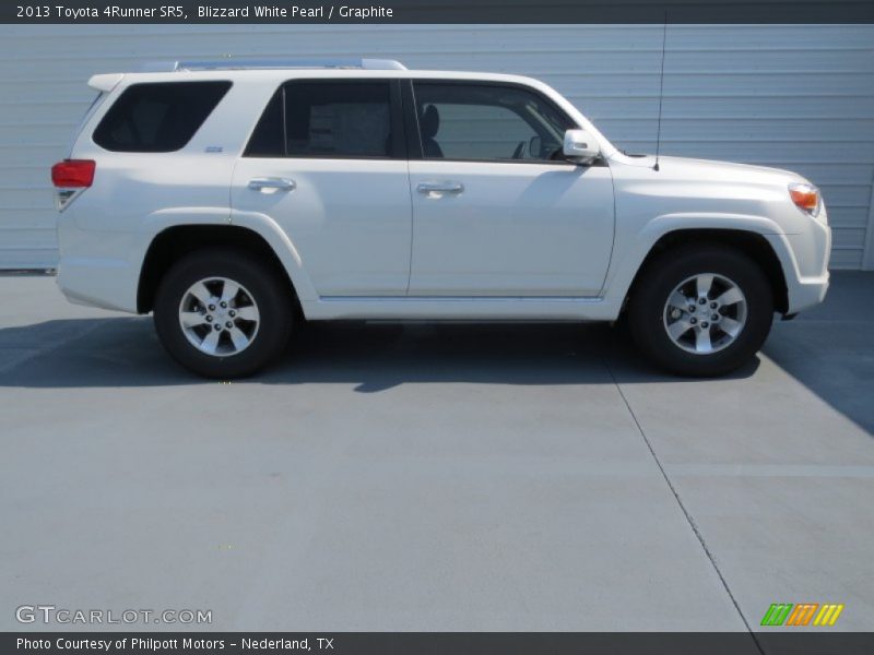 Blizzard White Pearl / Graphite 2013 Toyota 4Runner SR5