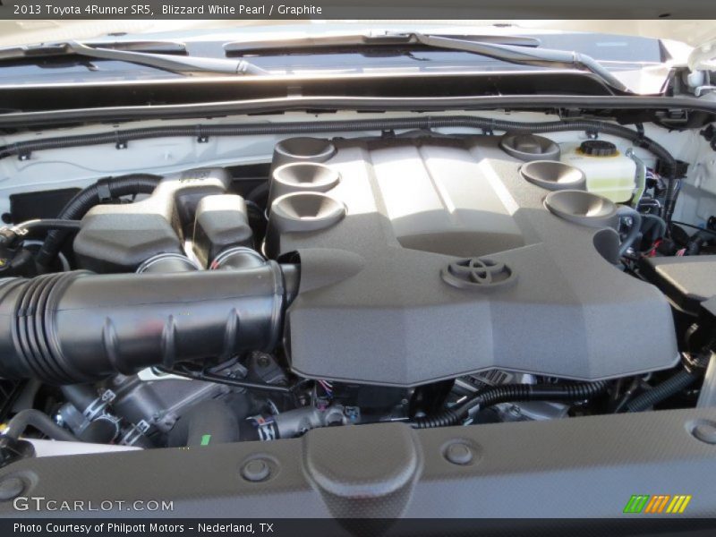Blizzard White Pearl / Graphite 2013 Toyota 4Runner SR5