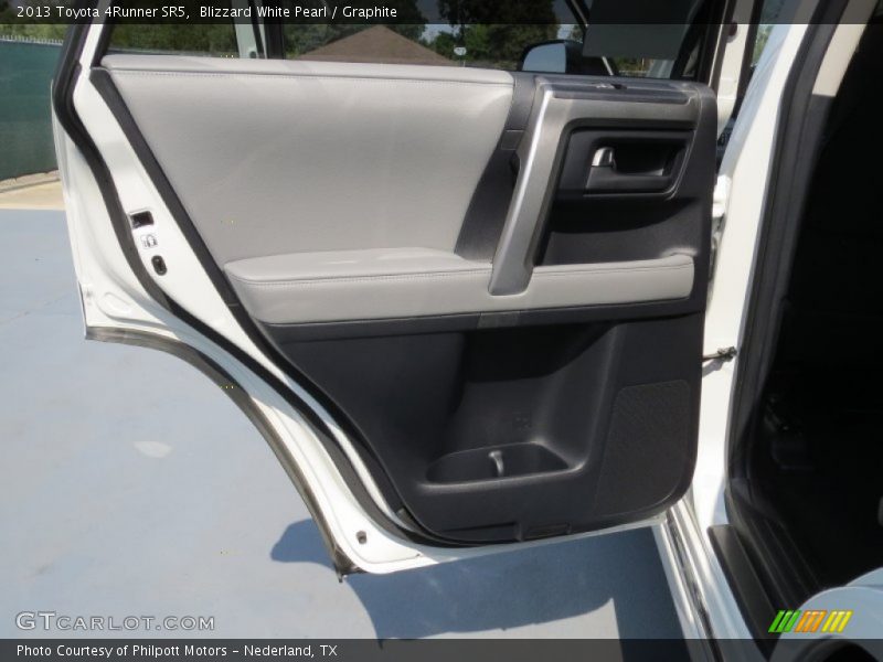 Blizzard White Pearl / Graphite 2013 Toyota 4Runner SR5