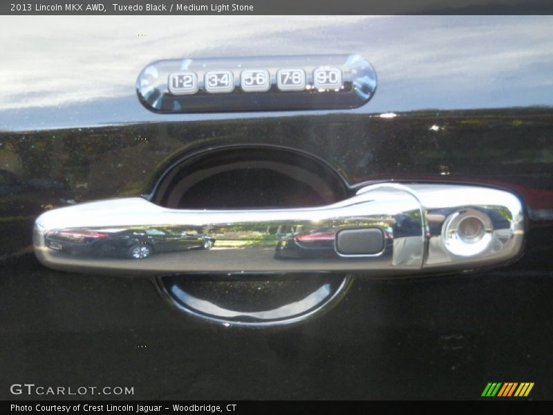 Tuxedo Black / Medium Light Stone 2013 Lincoln MKX AWD