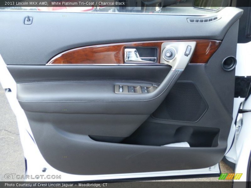 White Platinum Tri-Coat / Charcoal Black 2013 Lincoln MKX AWD