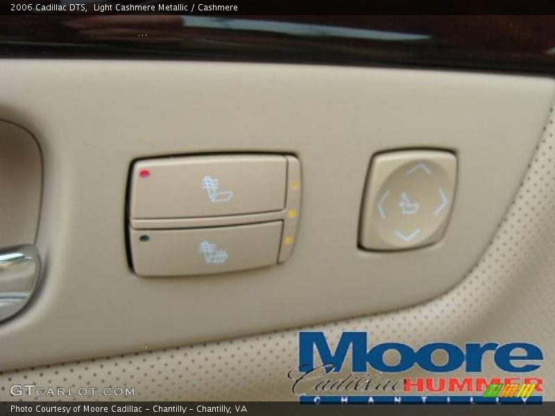 Light Cashmere Metallic / Cashmere 2006 Cadillac DTS