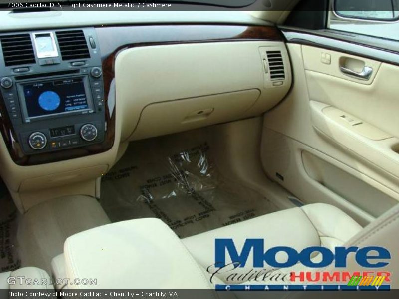 Light Cashmere Metallic / Cashmere 2006 Cadillac DTS