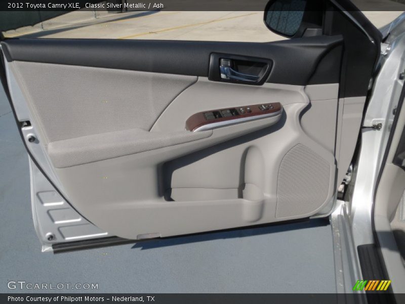 Classic Silver Metallic / Ash 2012 Toyota Camry XLE