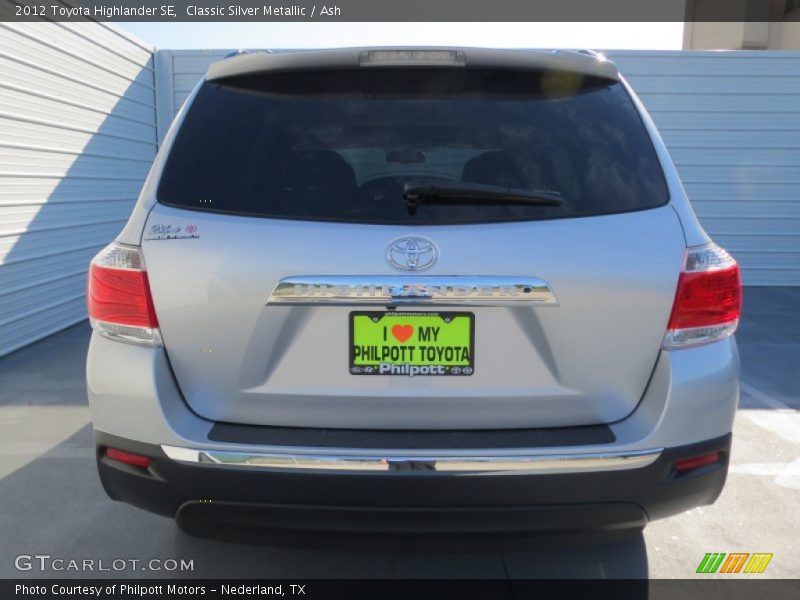 Classic Silver Metallic / Ash 2012 Toyota Highlander SE