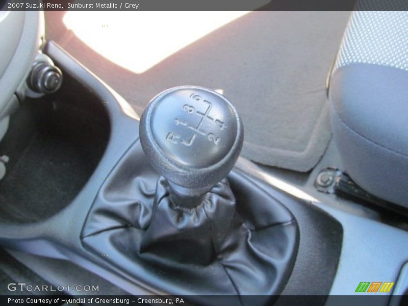  2007 Reno  5 Speed Manual Shifter