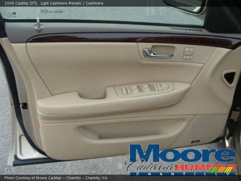 Light Cashmere Metallic / Cashmere 2006 Cadillac DTS