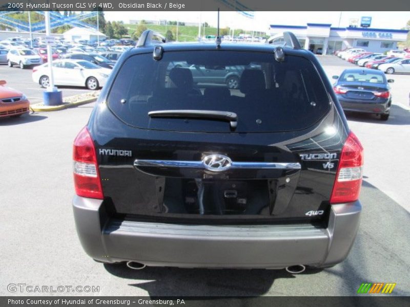 Obsidian Black / Beige 2005 Hyundai Tucson GLS V6 4WD
