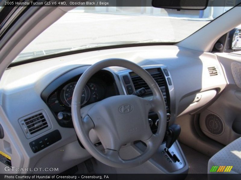 Obsidian Black / Beige 2005 Hyundai Tucson GLS V6 4WD