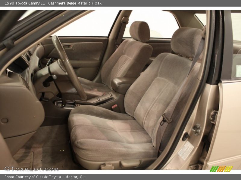 Cashmere Beige Metallic / Oak 1998 Toyota Camry LE