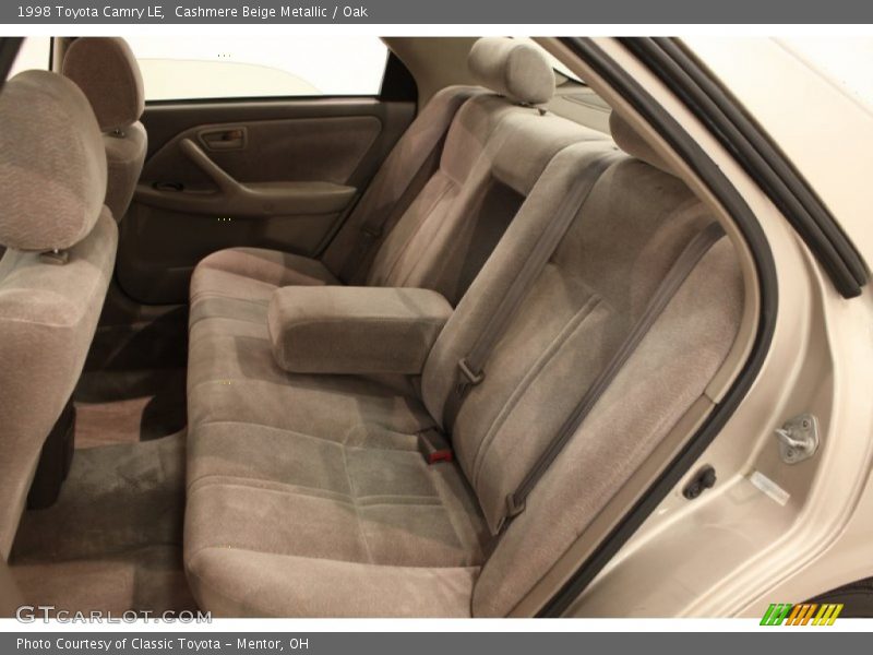 Cashmere Beige Metallic / Oak 1998 Toyota Camry LE