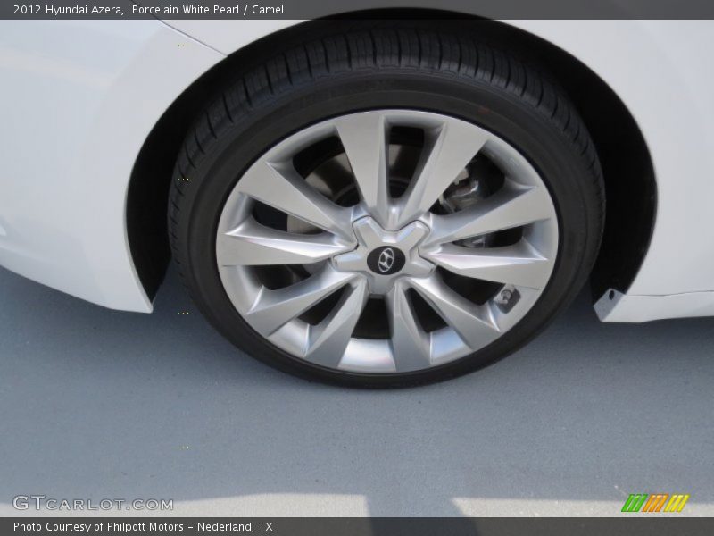 Porcelain White Pearl / Camel 2012 Hyundai Azera