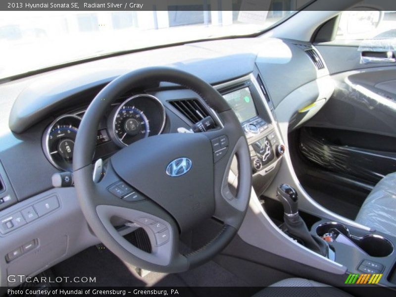 Radiant Silver / Gray 2013 Hyundai Sonata SE