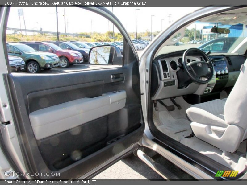 Silver Sky Metallic / Graphite Gray 2007 Toyota Tundra SR5 Regular Cab 4x4