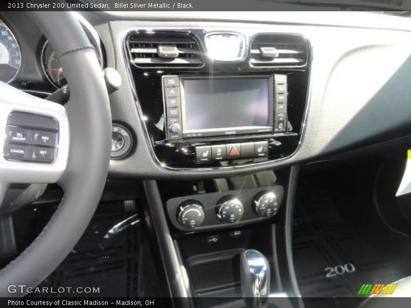 Billet Silver Metallic / Black 2013 Chrysler 200 Limited Sedan