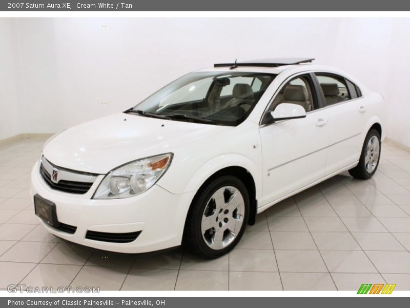 Cream White / Tan 2007 Saturn Aura XE