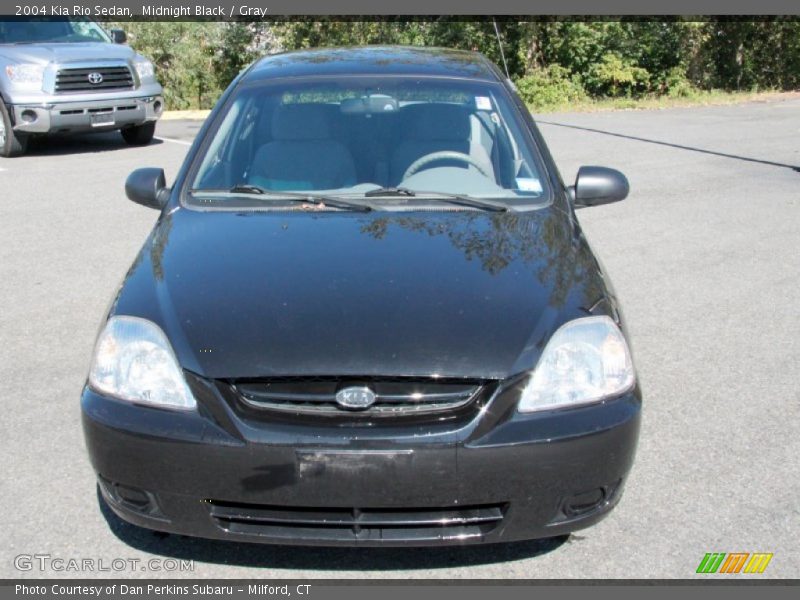 Midnight Black / Gray 2004 Kia Rio Sedan