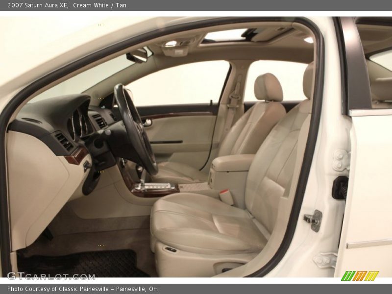 Cream White / Tan 2007 Saturn Aura XE